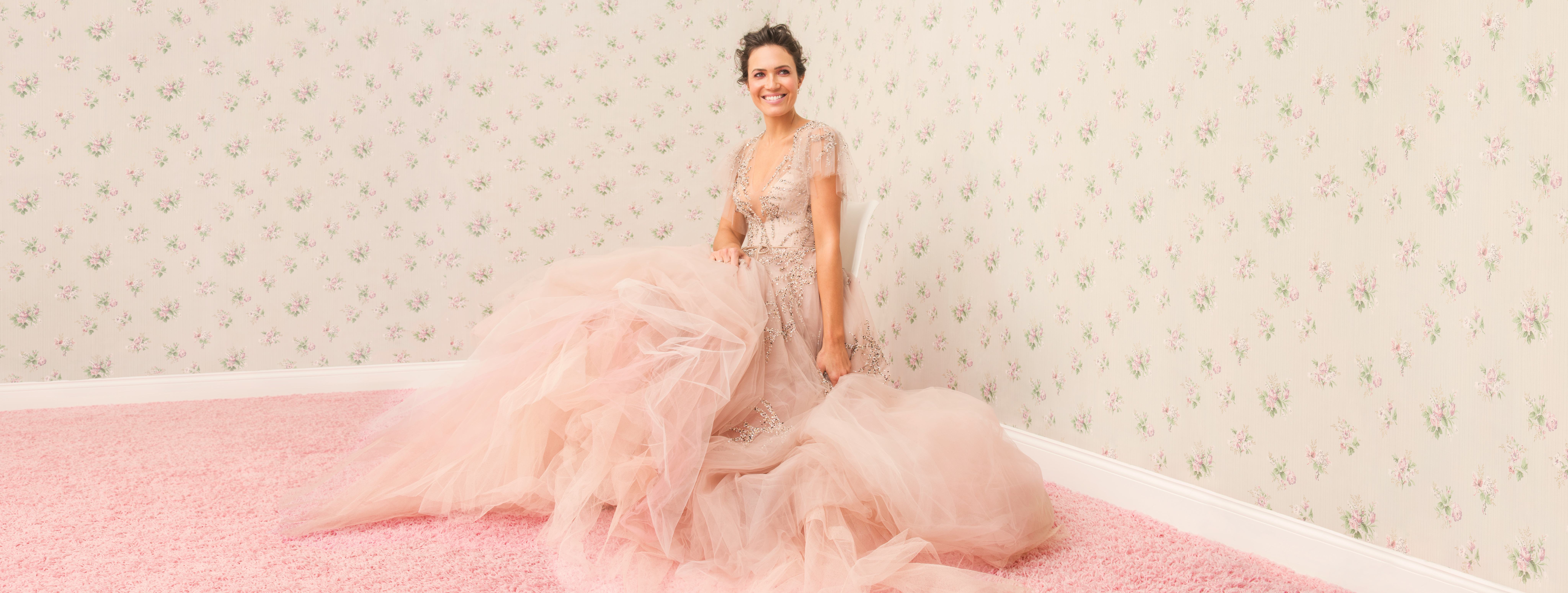 Mandy moore outlet wedding dress pink