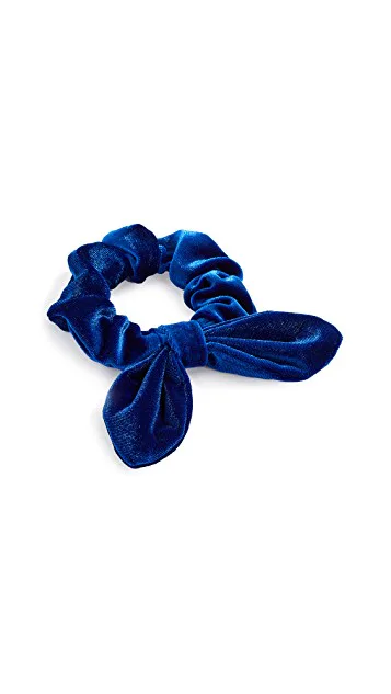 Scrunchies Are Back In Style In 2018 & They're Sleeker Than Ever