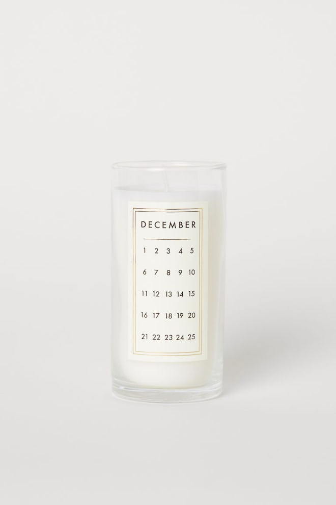 Scented Candle in Glass Holder in White/December