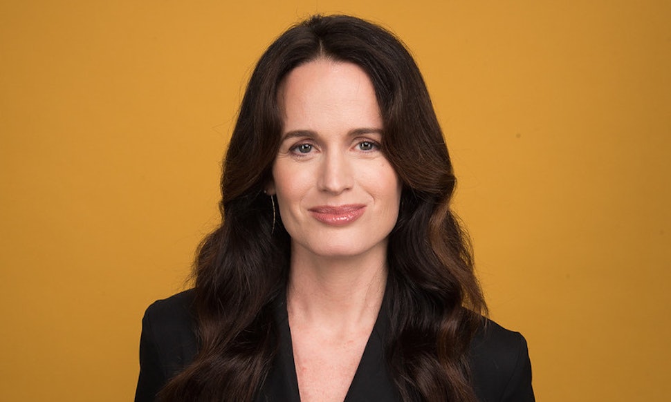 Why Elizabeth Reaser Says Shooting 'The Haunting Of Hill House' Was