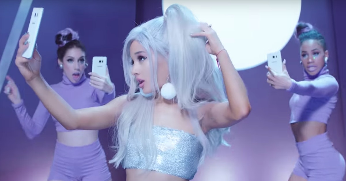 Is Ariana Grande S New Platinum Blonde Hair Real She Debuted It With A Sneak Peek At Her New Music
