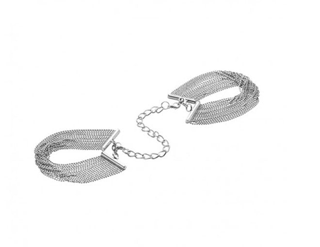 Magnifique Metallic Chain Handcuff Bracelets