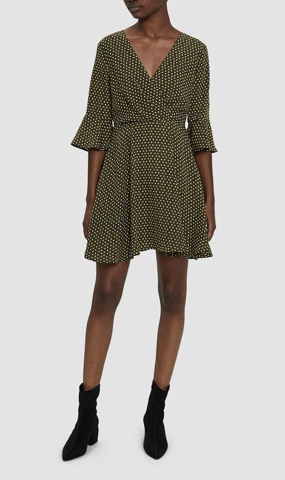 Kate Middleton's Green Polka Dot Dress Is The Ideal Holiday Piece