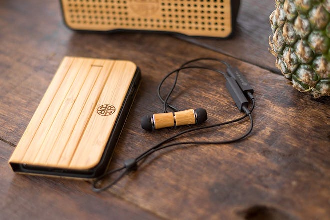 Reveal Magnetic Bamboo Earbuds