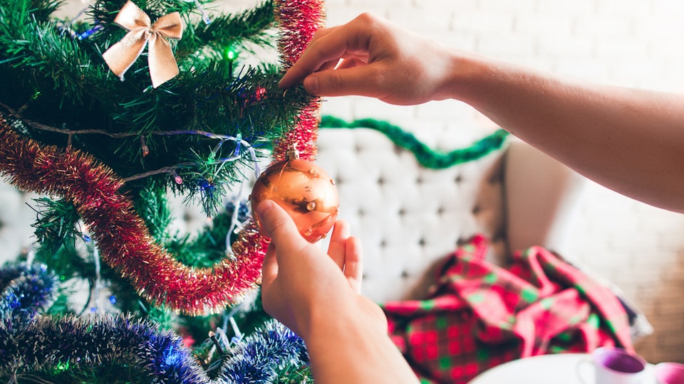 Is Tinsel Safe For Holiday Decorating The Answer Is Surprisingly