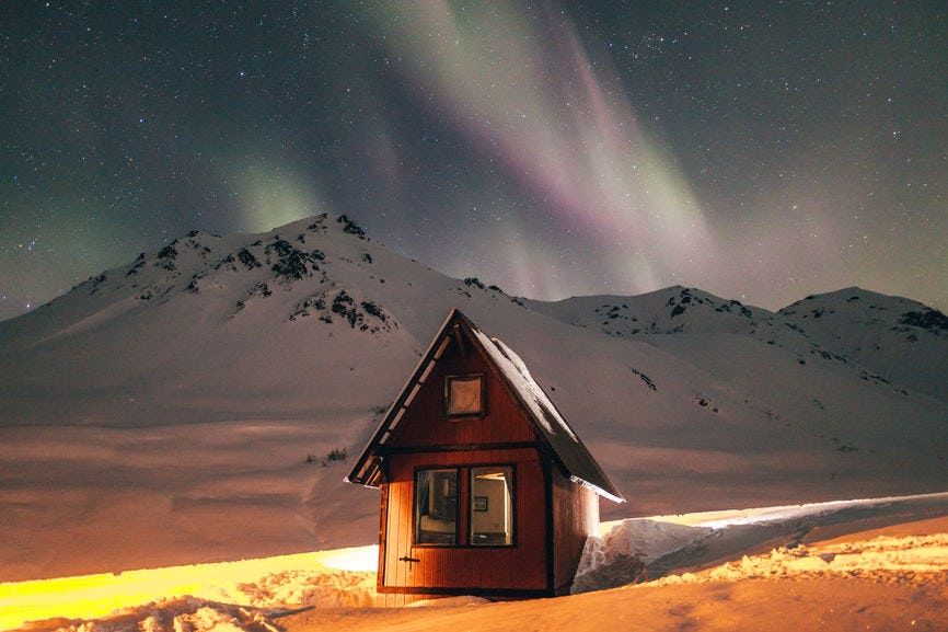 Airbnb Revealed The Best Places To See The Northern Lights For An ...