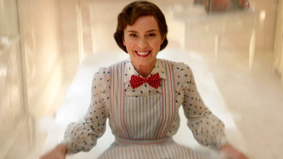 Emily Blunt S Mary Poppins Is Very Different From The Original