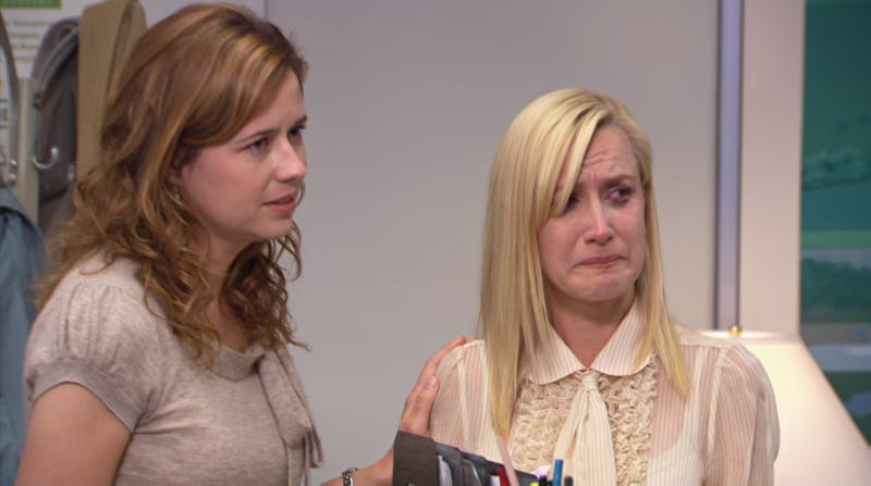 Jenna Fischer Angela Kinsey Recreated An Unforgettable Scene From The Office With Hilarious Results Video