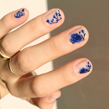 The Best 2019 Nail Polish Trends: Groundbreaking Florals