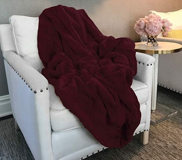 The Connecticut Home Company Original Faux Fur Throw Blanket