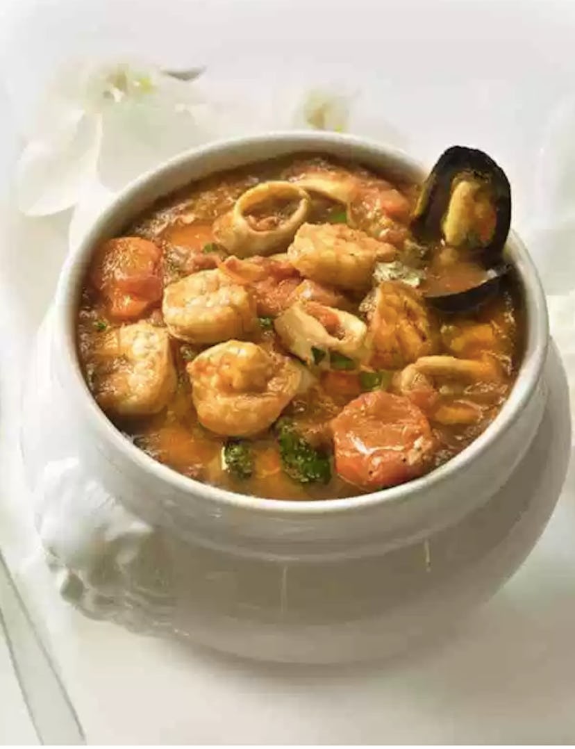 stew with shrimp, muscles and calamari