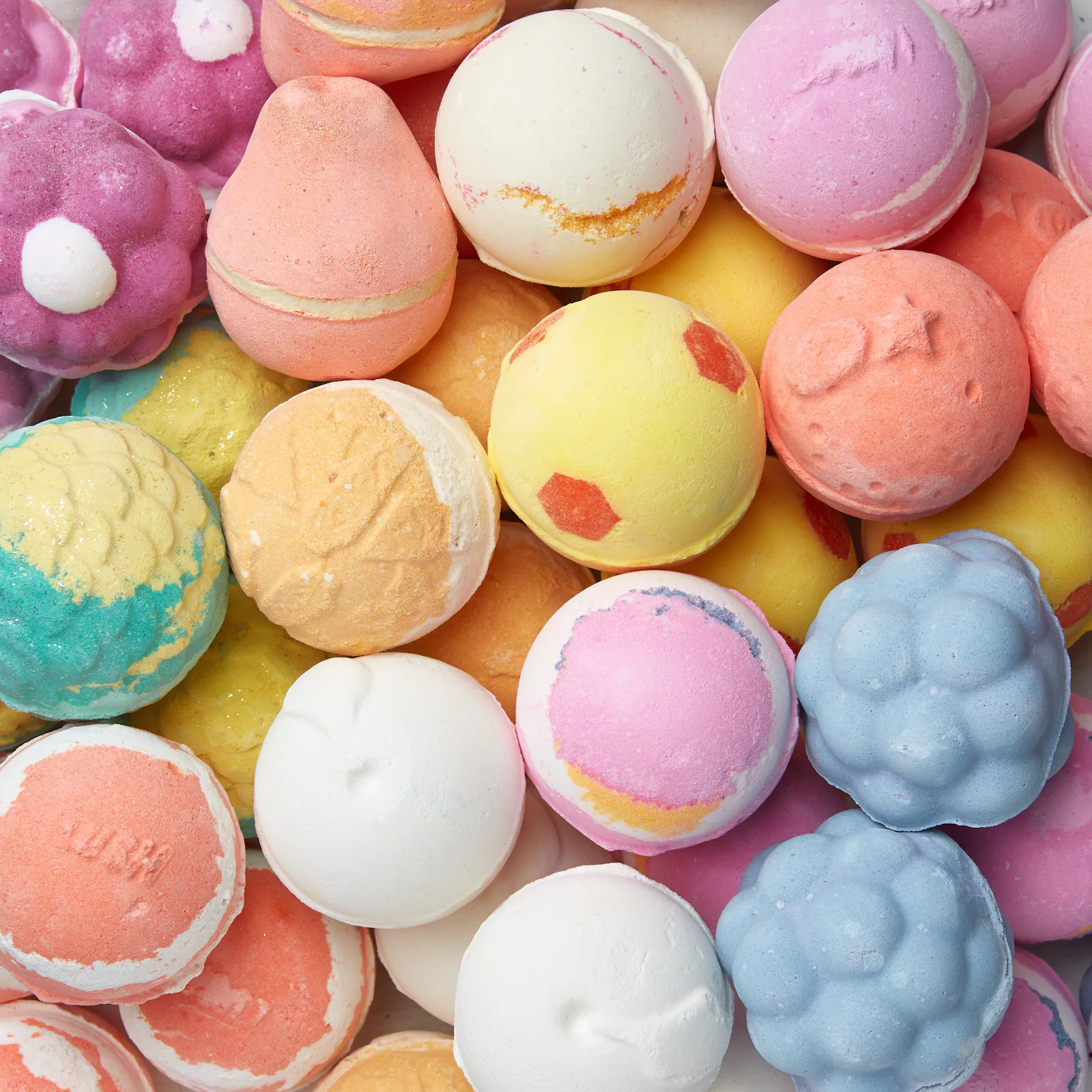 Lush.com Lush Is Dropping 12 New Bath Bombs In Scents Fans Voted To Bring Back