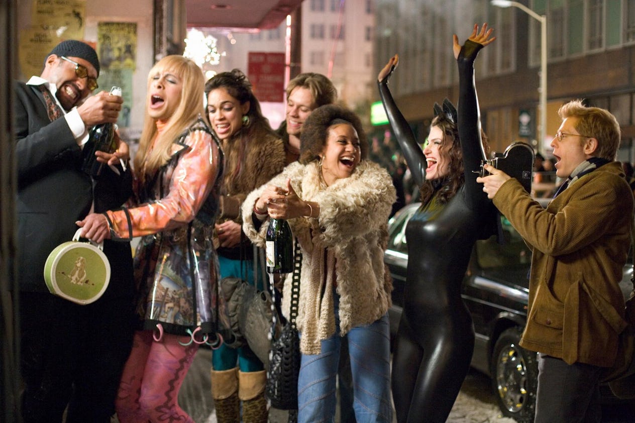 6 New Year's Eve Movies On Netflix To Stream If Your Ideal 2019 Begins ...