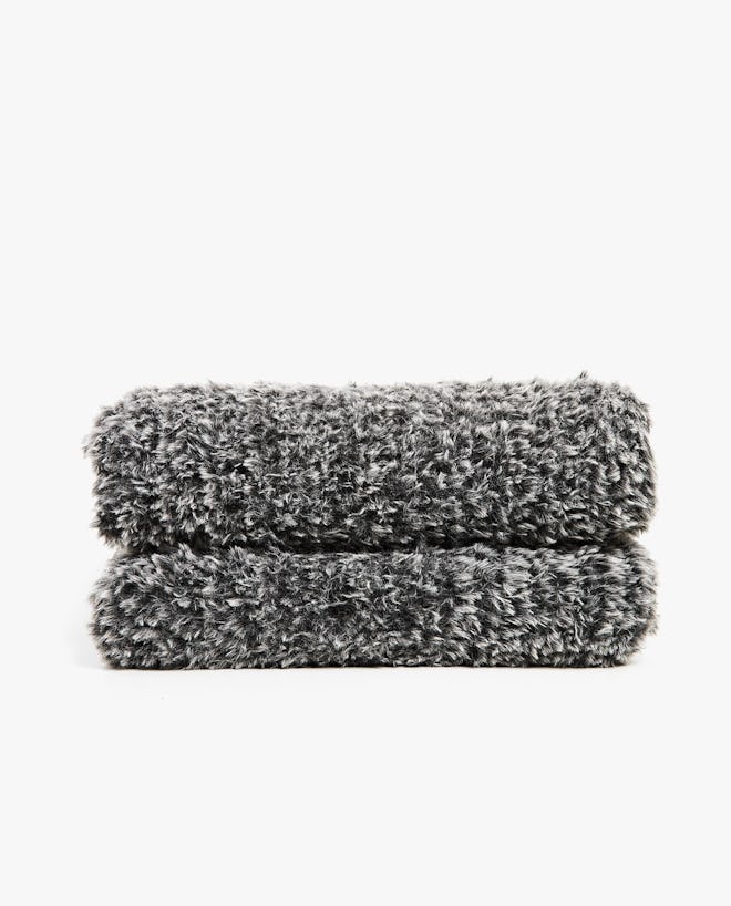 Knit Faux Fur Blankets 