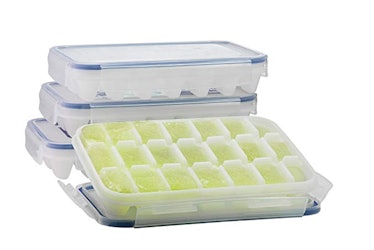 Komax Ice Cube Tray with No-spill Cover