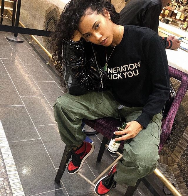 The Lindsay Lohan S Beach Club Cast Instagrams Show The