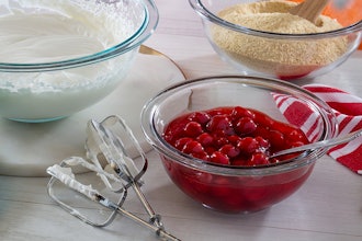 Pyrex Mixing Bowl Set (Set of 3)