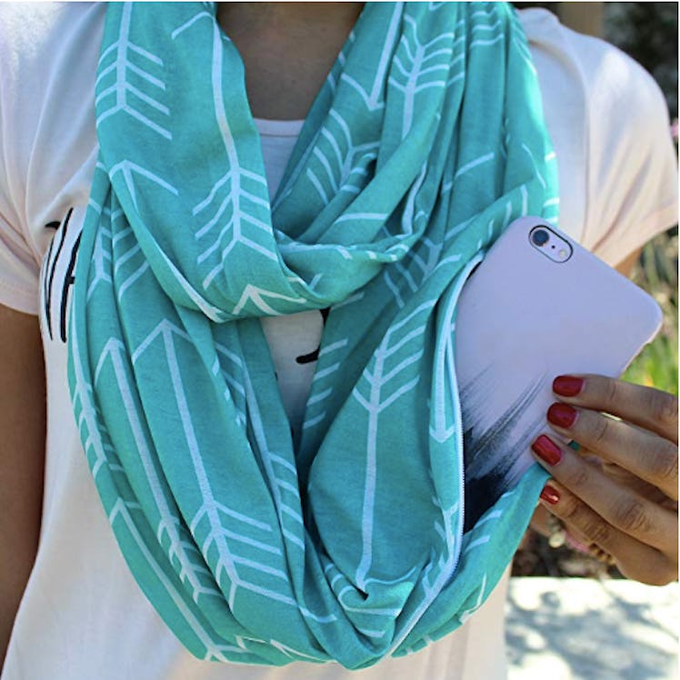 Pop Fashion Infinity Scarf