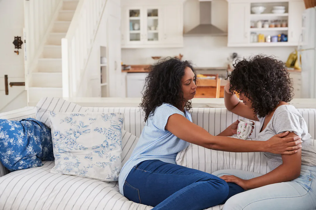 4 Genius Tips From A 911 Operator On How To Get Someone To Calm Down ...
