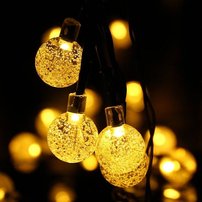 Qedertek Globe Ball Solar String Light 20ft 30 LED Fairy Bubble Crystal Lights (Warm White)