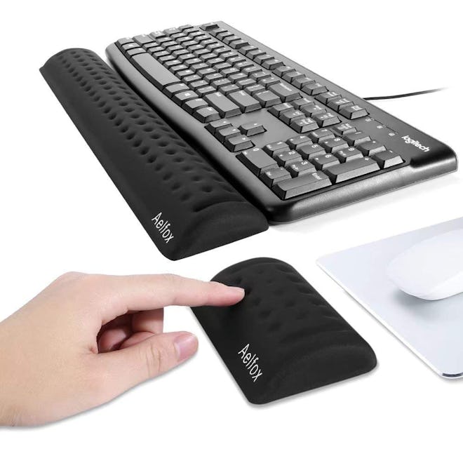 Aelfox Memory Foam Desktop Wrist Support