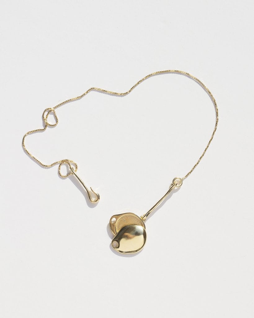 buying jewelry for a female friend