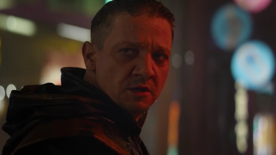 What Is Hawkeye Doing In 'Avengers 4'? He Doesn't Look Too  What Is Hawkeye Doing In 'Avengers 4'? He Doesn't Look Too