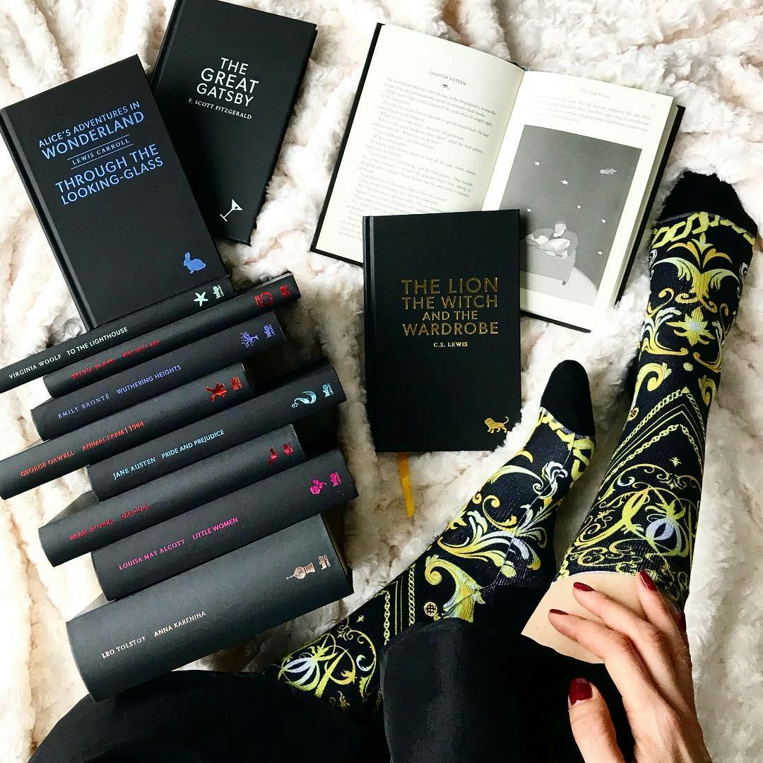 14 Online Book Clubs You Can Join Right Now