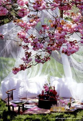 8 Dates To Go On In The Spring With Your Person, So Buckle Your Seat Belts