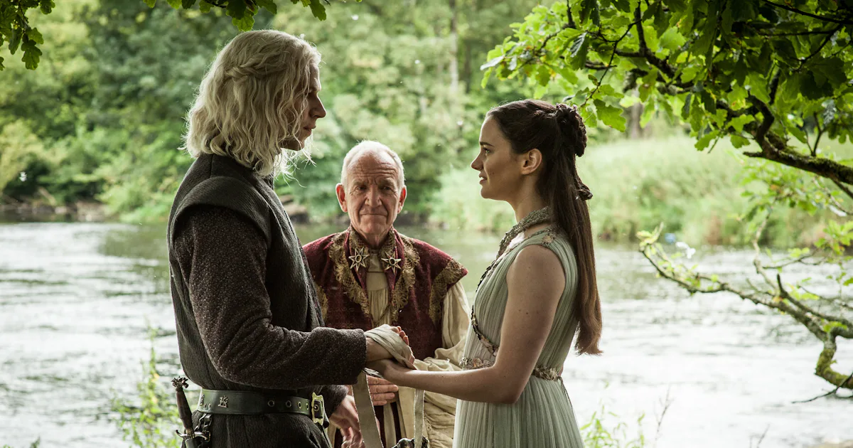 Howland Reed Isn't In The 'Game Of Thrones' Show Yet, But He's Crucial ...