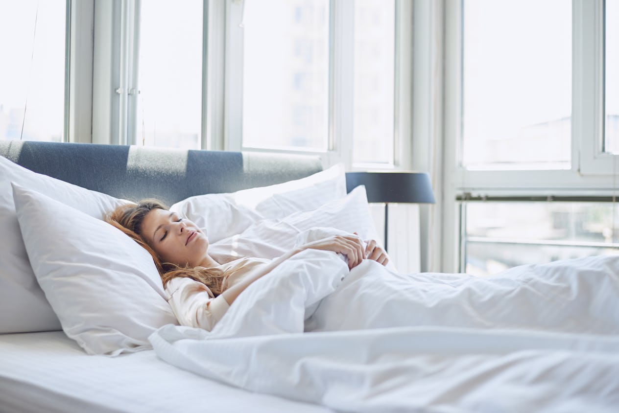 7 Nightly Rituals That Can Help Ease Your Anxiety Before Bed