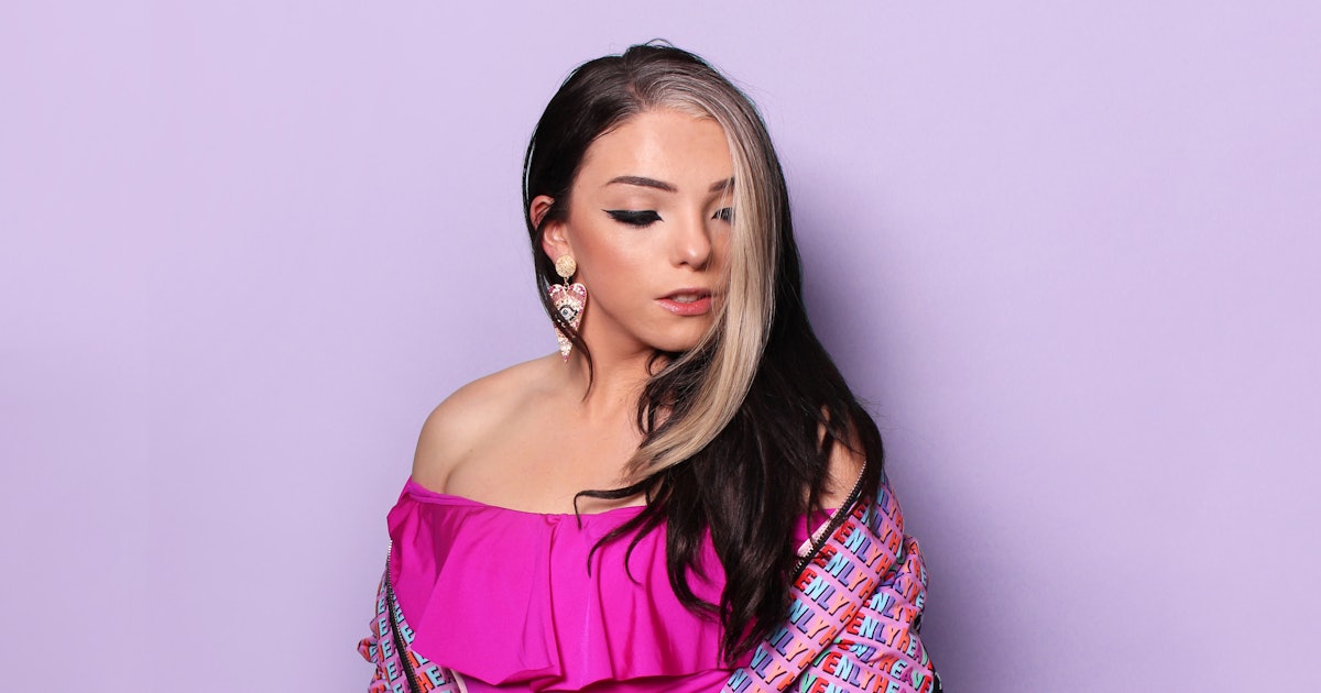 Stef Sanjati Might Be A Popular Youtuber But She S Not Your Role Model Stef Sanjati Might Be A Popular Youtuber But She S Not Your Role Model