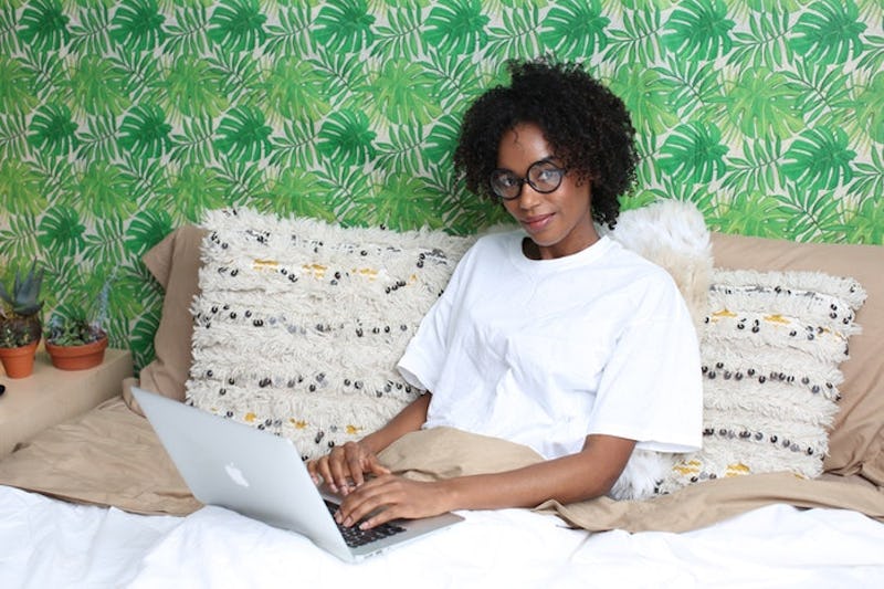 The best Valentine's Day ideas for couples in long distance relationships.