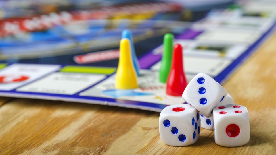 8 Old-Fashioned At-Home Leisure Activities We Should Bring Back