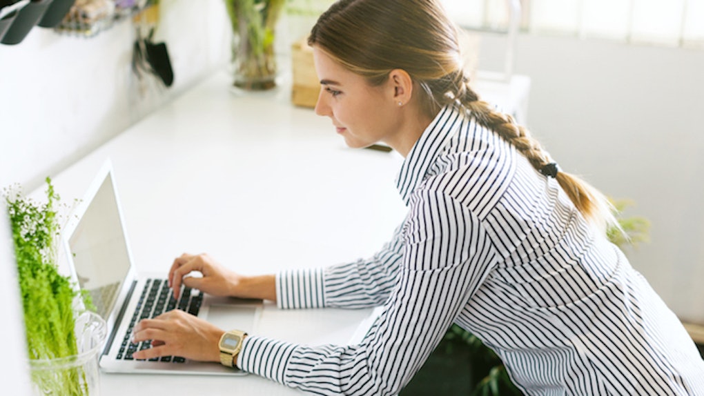 Are Standing Desks Better For You These Are The Pros Cons To
