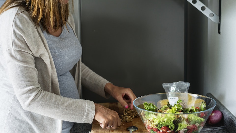 10 Foods To Eat During Pregnancy, Because You Need More Than Pickles 10 Foods To Eat During Pregnancy, Because You Need More Than Pickles
