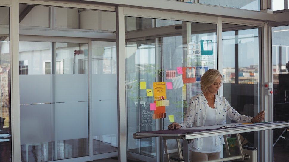 Are Standing Desks Good For You A New Study Found That They Are