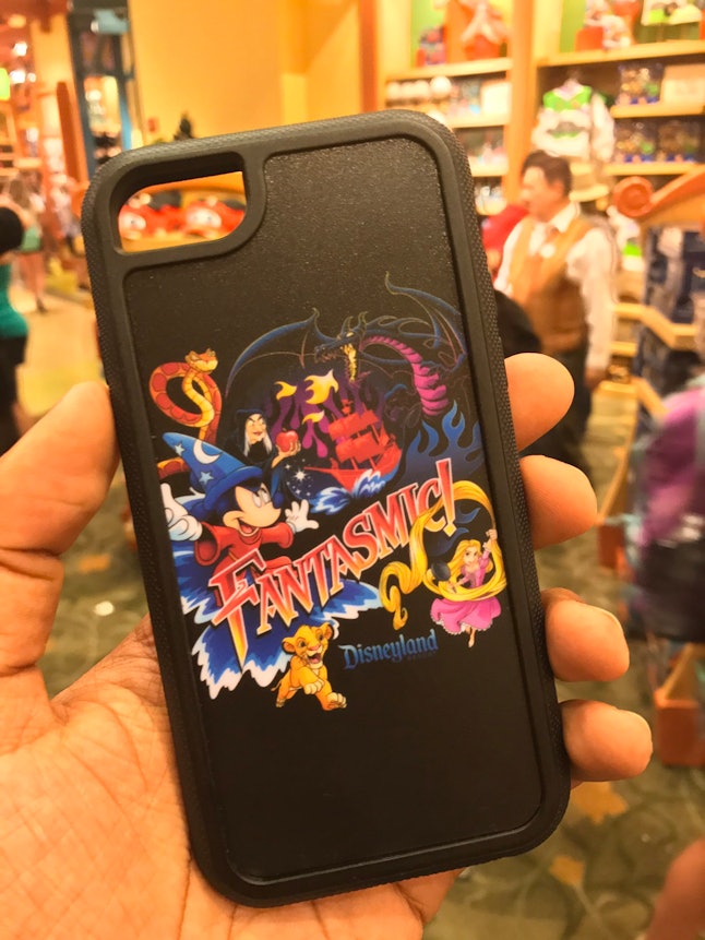 11 Disney Items You Can Only Get In Disneyland