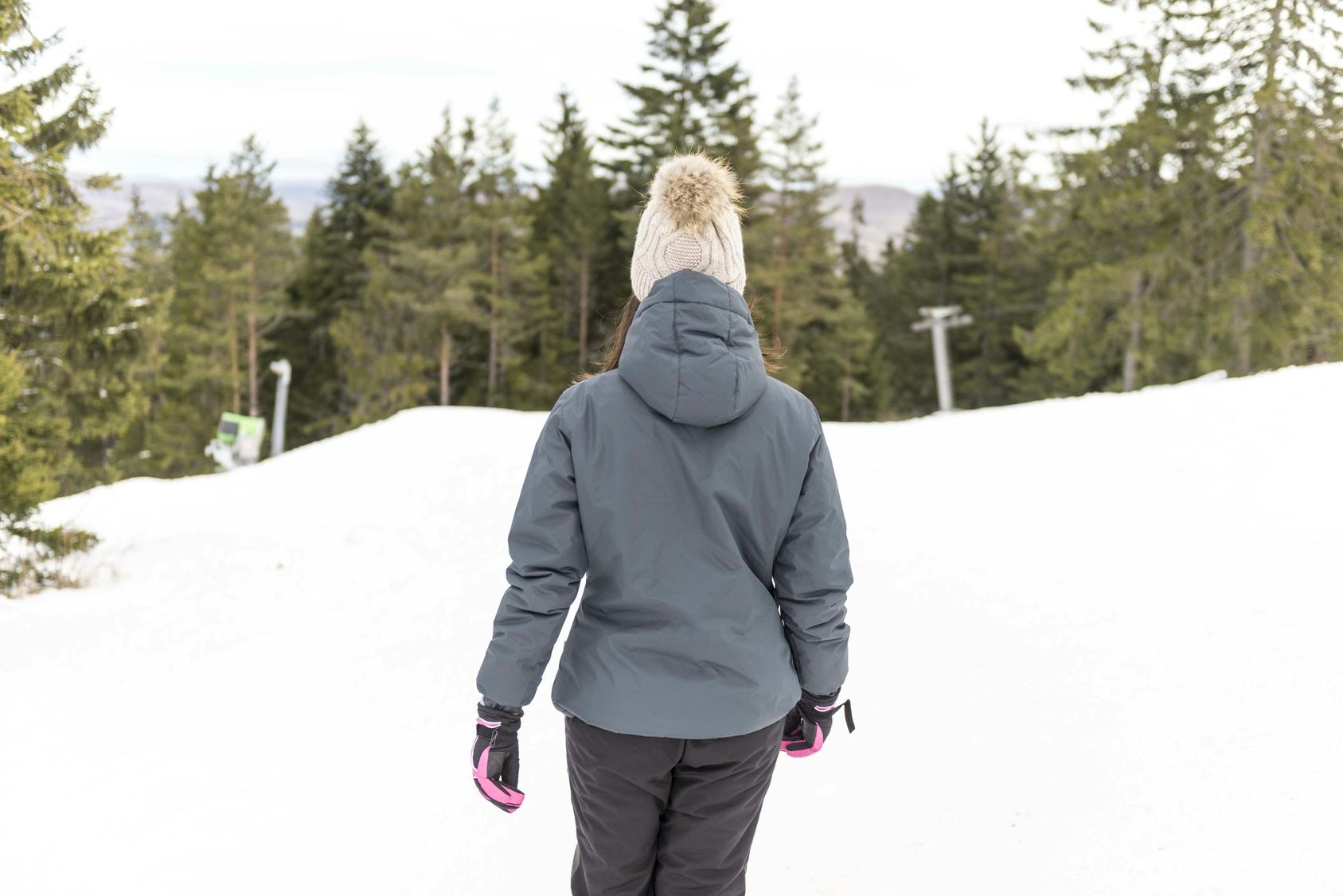 Is It Safe To Ski While Pregnant? Take Some Precautions Before You Hop