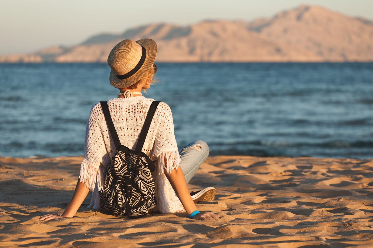 Why You Should Turn Your Phone Off On Vacation, According To Science