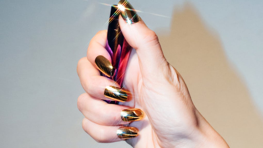 If You Have Long Nails You Can Seriously Relate To These 6 Things If You Have Long Nails You Can Seriously Relate To These 6 Things