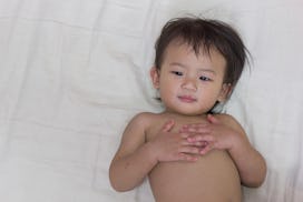 Kid with fever after alternating tylenol and motrin