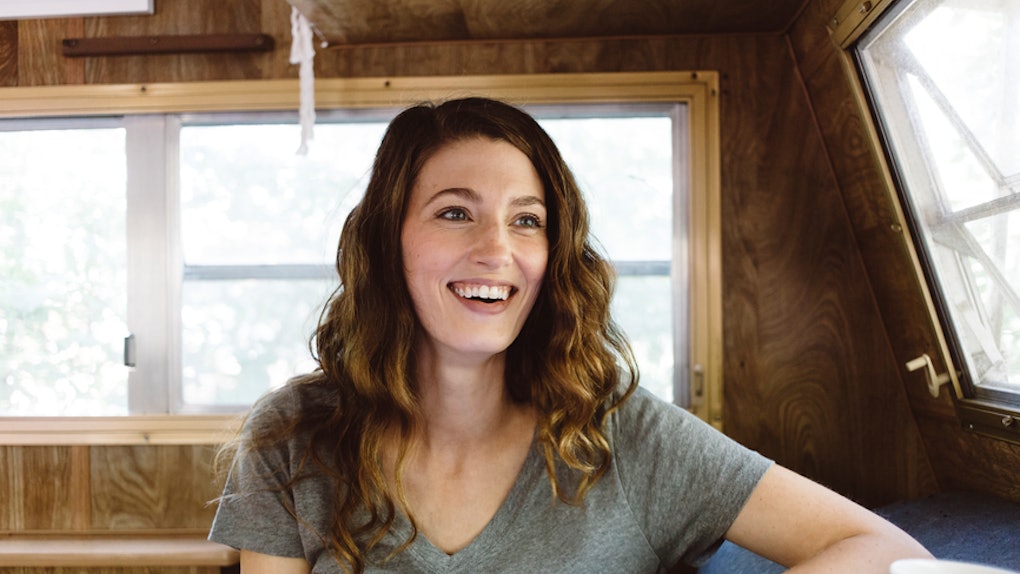 5 Texts To Send After A First Date If You Really Want To See Them Again