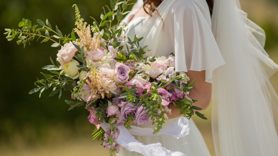 7 budget wedding hacks that won t stress you out according to experts