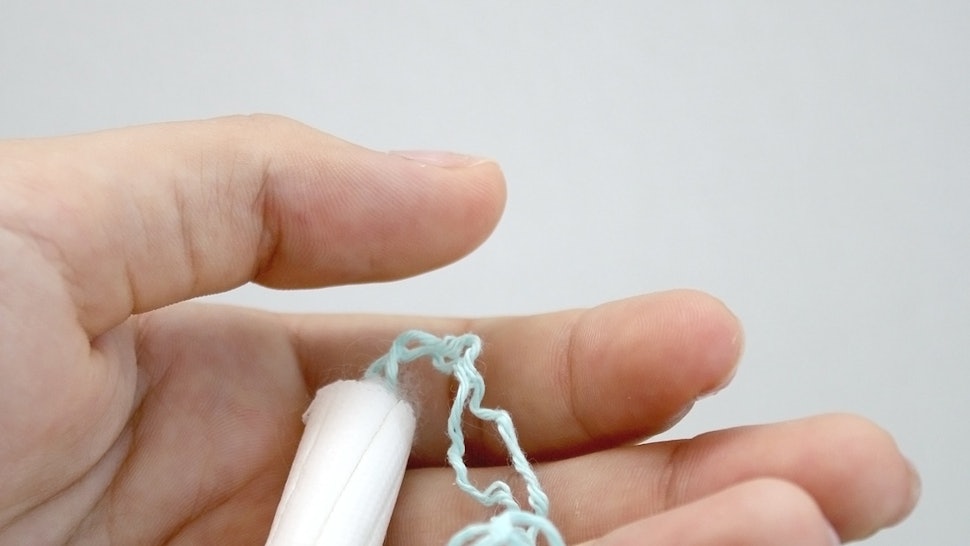 How Do You Use An Applicator Free Tampon Here S How To Make The