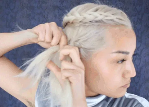 15 Annoying Hair Struggles So Many Of Us Can Relate To On The Reg
