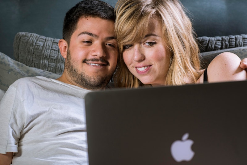 800px x 534px - How To Watch Porn With Your Partner For The First Time