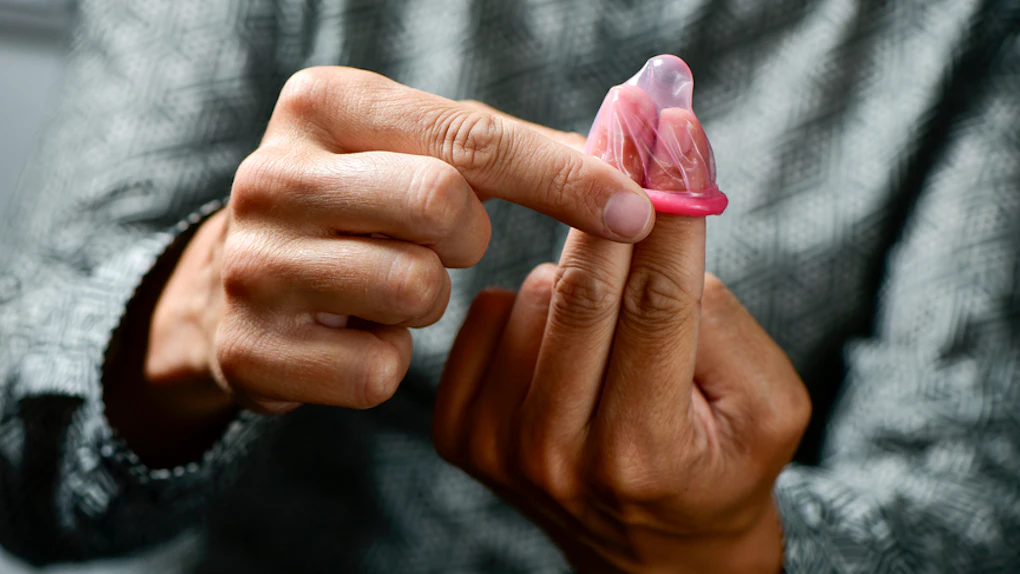 ¿Los condones protegen contra el VPH? Sí, pero no del todo, así que es ...