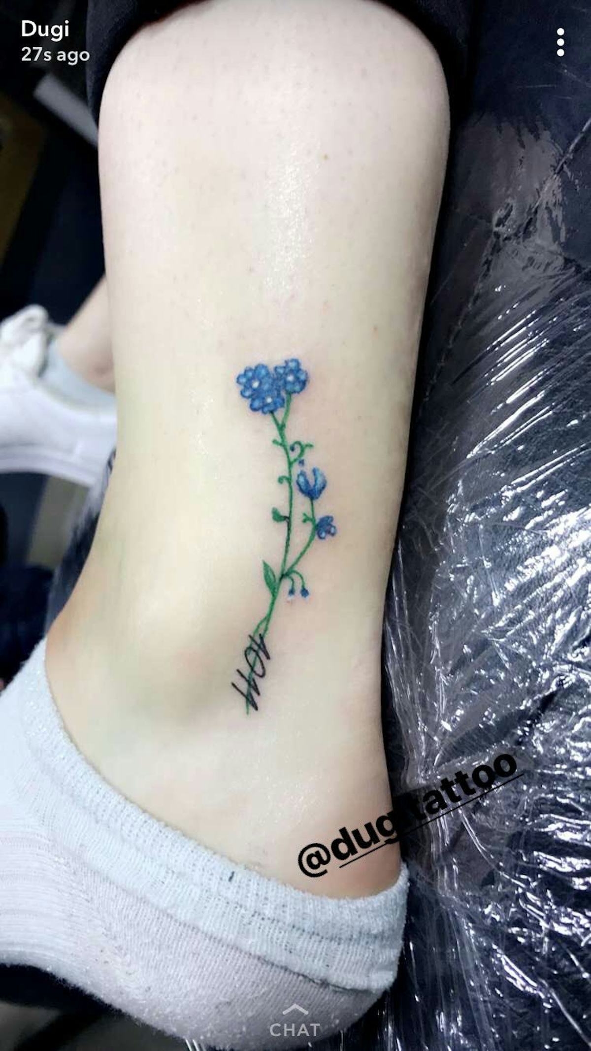 7 Subtle Flower Tattoos You Ll Want To Get With Your Bestie