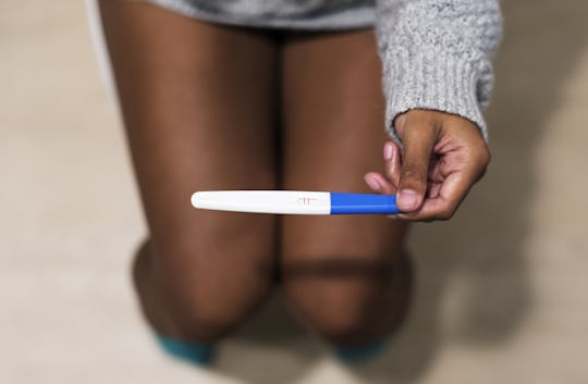 8 Pros Cons Of Having A Baby In Your 20s 8 Pros Cons Of Having A Baby In Your 20s